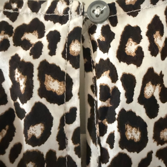 Hyacinth top in leopard cotton poplin - Picture 3 of 7